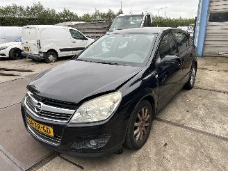 krockskadad bil auto Opel Astra 1.4 TEMPTATION 2007/8