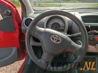 Toyota Aygo Aygo (B10), Hatchback, 2005 / 2014 1.0 12V VVT-i picture 10