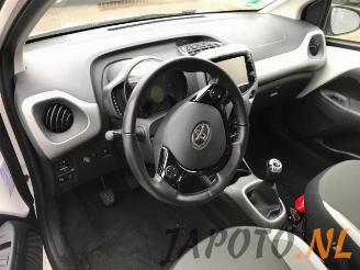 Toyota Aygo Aygo (B40), Hatchback, 2014 1.0 12V VVT-i picture 12