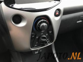 Toyota Aygo Aygo (B40), Hatchback, 2014 1.0 12V VVT-i picture 15