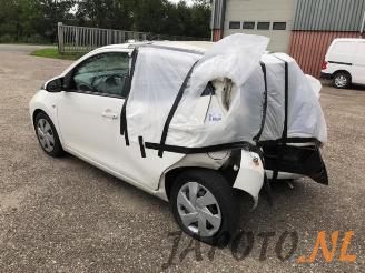 Toyota Aygo Aygo (B40), Hatchback, 2014 1.0 12V VVT-i picture 3