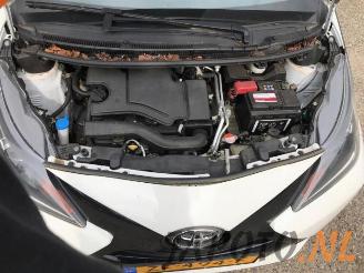 Toyota Aygo Aygo (B40), Hatchback, 2014 1.0 12V VVT-i picture 17