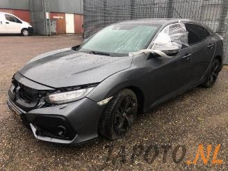Salvage car Honda Civic Civic (FK6/7/8/9), Hatchback, 2017 1.0i VTEC Turbo 12V 2018/3