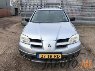 Mitsubishi Outlander Outlander (CU), SUV, 2001 / 2007 2.0 16V 4x2 picture 5