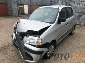 Vrakbiler auto Hyundai Atos Atos, Hatchback, 1997 / 2008 1.1 12V 2006/10