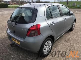 Toyota Yaris Yaris II (P9), Hatchback, 2005 / 2014 1.3 16V VVT-i picture 4