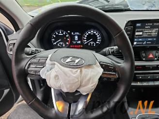 Hyundai I-30 i30 (PDEB5/PDEBB/PDEBD/PDEBE), Hatchback, 2016 1.0 T-GDI 12V Hybrid 48V picture 14