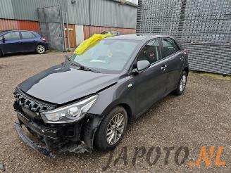Salvage car Kia Rio Rio IV (YB), Hatchback, 2017 1.0i T-GDi 100 12V 2020/1