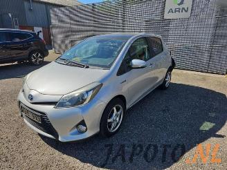 Autoverwertung Toyota Yaris Yaris III (P13), Hatchback, 2010 / 2020 1.5 16V Hybrid 2012/6