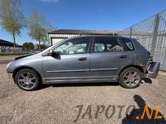 Honda Civic Civic (EP/EU), Hatchback 3-drs, 2000 / 2005 1.4 16V picture 2