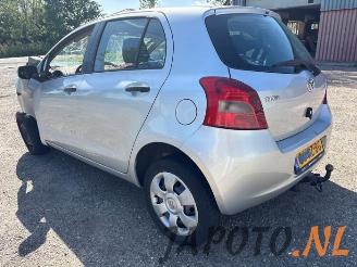 Toyota Yaris Yaris II (P9), Hatchback, 2005 / 2014 1.3 16V VVT-i picture 6