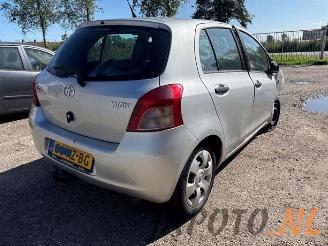 Toyota Yaris Yaris II (P9), Hatchback, 2005 / 2014 1.3 16V VVT-i picture 8
