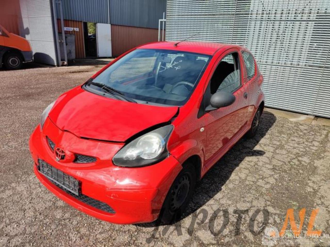 Toyota Aygo Aygo (B10), Hatchback, 2005 / 2014 1.0 12V VVT-i
