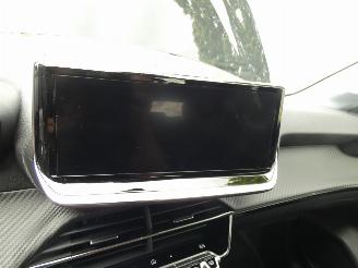 Peugeot 208 1.2 Hyb 110 Allure picture 20