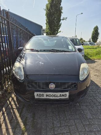 Autoverwertung Fiat Grande Punto (199) Hatchback 1.2 (199.A.4000(Euro 4)) [48kW] 5-BAK 2007/1