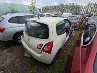 Renault Twingo Twingo II (CN), Hatchback 3-drs, 2007 / 2014 1.5 dCi 75 FAP picture 6