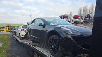 Démontage voiture Tesla Model 3 Model 3, Sedan, 2017 Standard RWD Plus, Loing Range RWD 2022