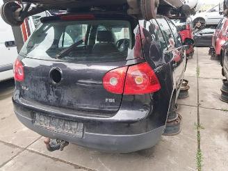 Coche siniestrado Volkswagen Golf Golf V (1K1), Hatchback, 2003 / 2010 1.4 FSI 16V 2004/4