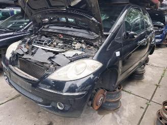 Vrakbiler auto Mercedes A-klasse A (W169), Hatchback, 2004 / 2012 1.7 A-170 2005/9
