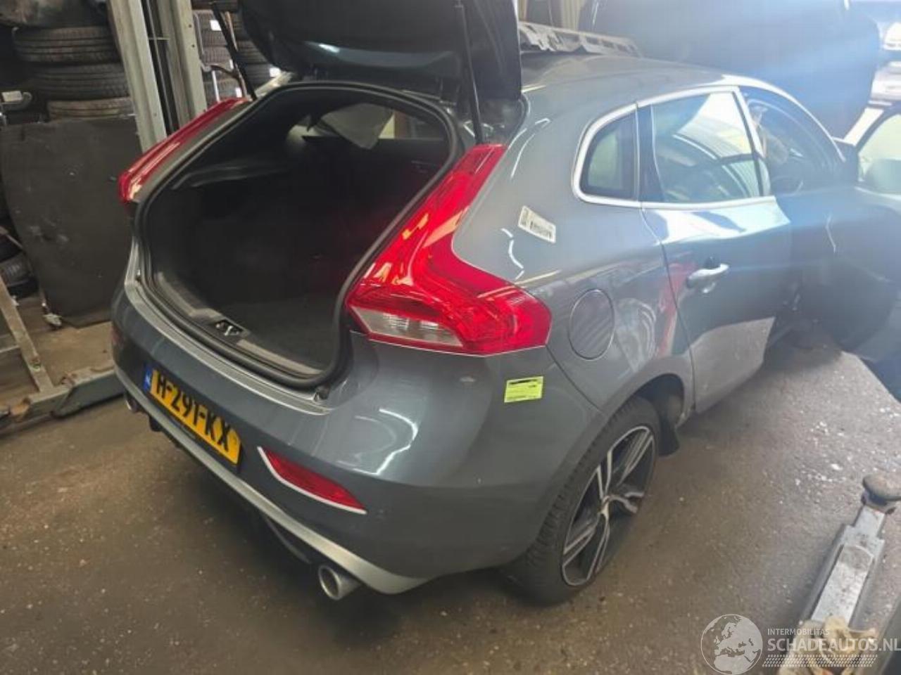 Volvo V-40 V40 (MV), Hatchback 5-drs, 2012 / 2019 2.0 D4 16V