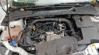 Ford Focus Focus 3 Wagon Combi 1.0 Ti-VCT EcoBoost 12V 125 (M1DA(Euro 5)) [92kW] =
 (02-2012/05-2018) picture 10