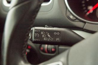 Volkswagen Golf 1.6 TDI Navi picture 14