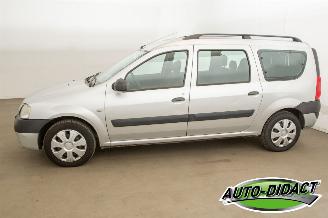 Dacia Logan 1.6-16V Lauréate 7p. picture 40