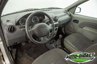 Dacia Logan 1.6-16V Lauréate 7p. picture 19