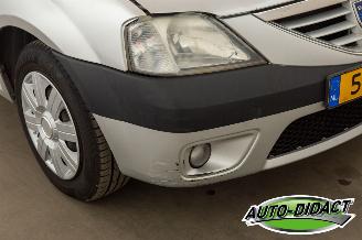 Dacia Logan 1.6-16V Lauréate 7p. picture 23