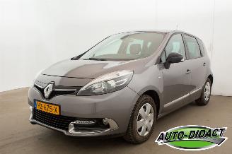 damaged passenger cars Renault Scenic 1.2 TCE Bose Navi 2016/2