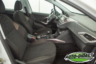 Peugeot 2008 1.2 Airco Navi 96.849 km picture 17