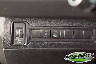 Peugeot 308 1.2 PureTech Clima Navi Pano Camera Blue Lease Executive picture 12