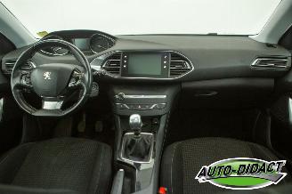 Peugeot 308 1.2 PureTech Clima Navi Pano Camera Blue Lease Executive picture 22