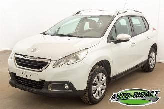 Vaurioauto  passenger cars Peugeot 2008 1.2 Airco Active 2014/1
