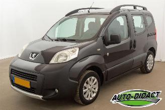 Damaged car Peugeot Bipper 1.4 Outdoor Airco Benzine-LPG 2012/1