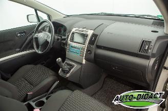 Toyota Verso 1.8 VVT-i Luna Clima Navi NAP picture 19