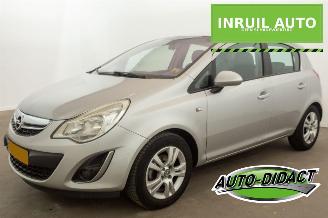 uszkodzony samochody osobowe Opel Corsa 1.4-16V Airco Anniversary Edition 2012/11