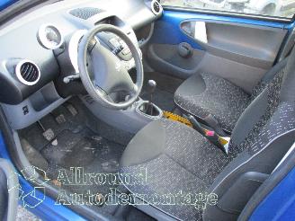 Peugeot 107 107 Hatchback 1.0 12V (384F(1KR)) [50kW]  (06-2005/05-2014) picture 10