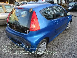 Peugeot 107 107 Hatchback 1.0 12V (384F(1KR)) [50kW]  (06-2005/05-2014) picture 3