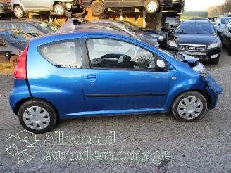 Peugeot 107 107 Hatchback 1.0 12V (384F(1KR)) [50kW]  (06-2005/05-2014) picture 5