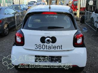 Smart Forfour Forfour (453) Hatchback 5-drs 1.0 12V (M281.920) [52kW]  (07-2014/...)= picture 6