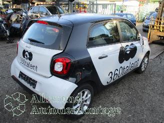 Smart Forfour Forfour (453) Hatchback 5-drs 1.0 12V (M281.920) [52kW]  (07-2014/...)= picture 3