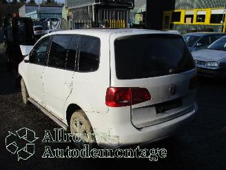 Volkswagen Touran Touran (1T3) MPV 2.0 TDI 16V 140 (CFHC) [103kW]  (05-2010/05-2015) picture 4