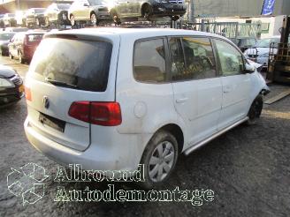 Volkswagen Touran Touran (1T3) MPV 2.0 TDI 16V 140 (CFHC) [103kW]  (05-2010/05-2015) picture 3