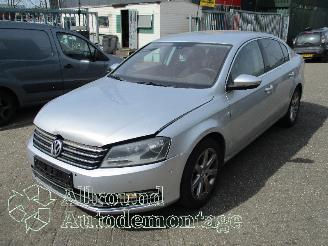 skadebil auto Volkswagen Passat Passat (3G2) Sedan 2.0 TDI 16V 150 (CRLB) [110kW]  (11-2014/03-2024) 2013/9