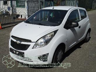 Vrakbiler auto Chevrolet Spark Spark (M300) Hatchback 1.0 16V Bifuel (LMT) [48kW]  (07-2010/12-2015) 2012
