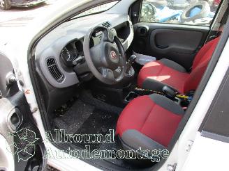 Fiat Panda Panda (312) Hatchback 0.9 TwinAir 60 (312.A.6000) [44kW]  (12-2013/...=
) picture 9