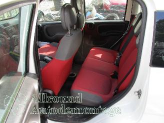 Fiat Panda Panda (312) Hatchback 0.9 TwinAir 60 (312.A.6000) [44kW]  (12-2013/...=
) picture 10