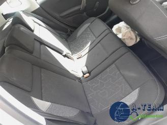 Peugeot 2008 2008 (CU), MPV, 2013 / 2019 1.2 12V e-THP PureTech 110 picture 17