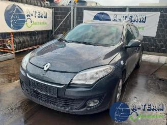Vrakbiler auto Renault Mégane Megane III Grandtour (KZ), Combi 5-drs, 2008 / 2016 1.5 dCi 110 2013/6